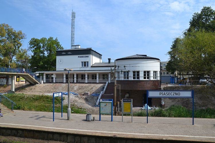 Piaseczno railway station