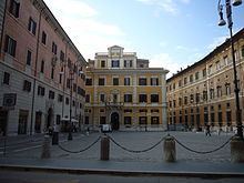 Piazza Borghese httpsuploadwikimediaorgwikipediacommonsthu