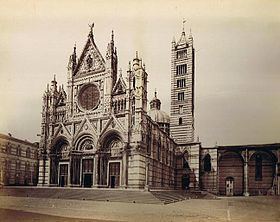 Piazza del Duomo, Siena httpsuploadwikimediaorgwikipediacommonsthu