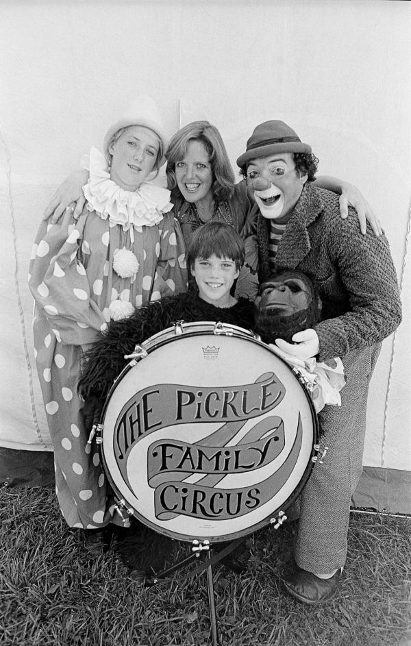Pickle Family Circus A Pickle Family Circus Reunion Gypsy Snider and Lorenzo Pisoni on