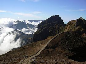 Pico das Torres httpsuploadwikimediaorgwikipediacommonsthu
