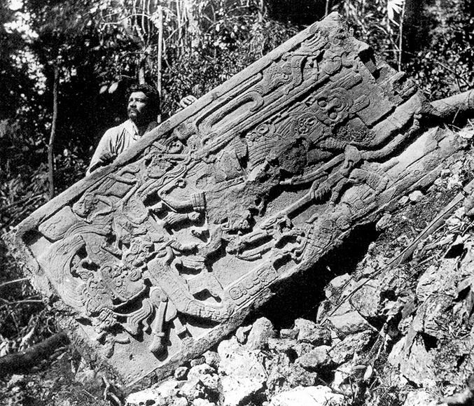 Piedras Negras (Maya site) Piedras Negras Trafficking Culture