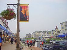 Pier Village httpsuploadwikimediaorgwikipediacommonsthu