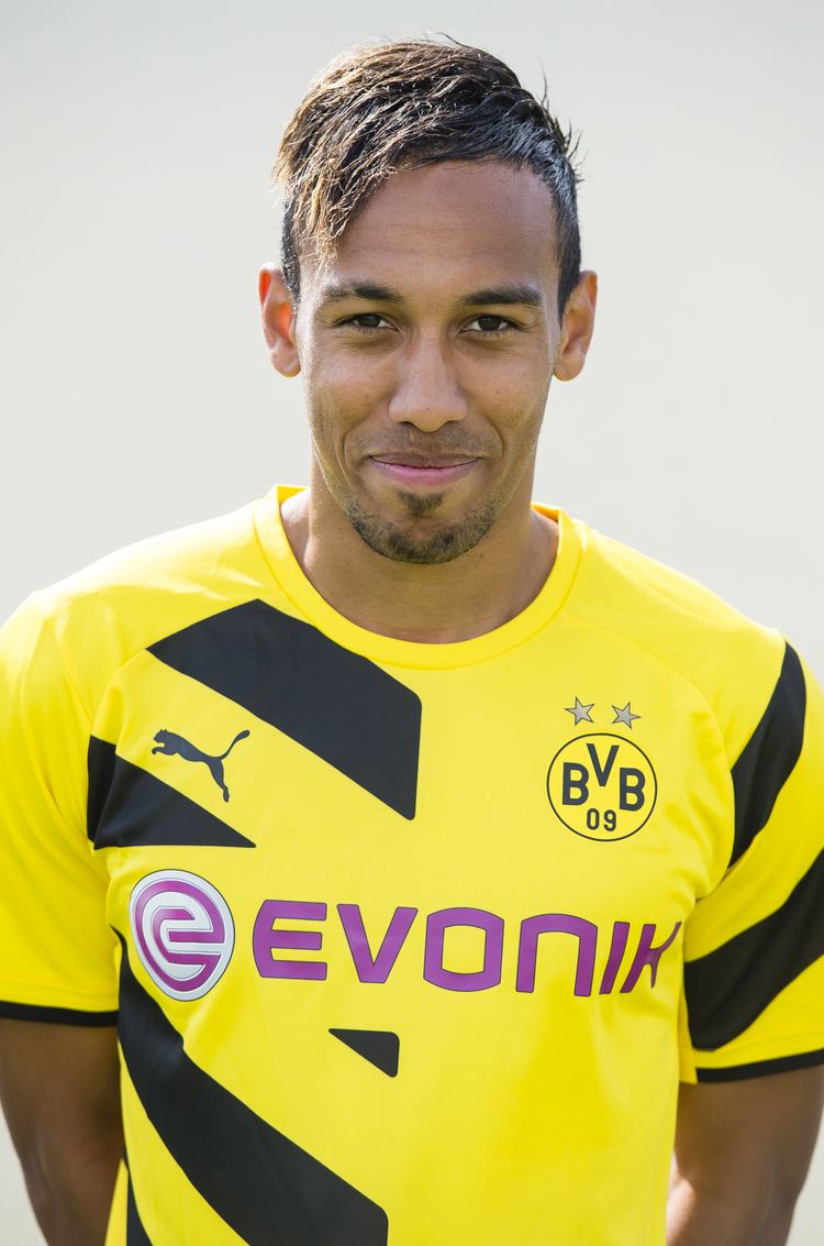 Pierre Aubameyang PIERRE AUBAMEYANG FREE Wallpapers amp Background images