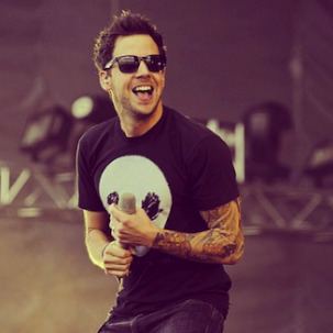 Pierre Bouvier pierre bouvier instagram Google keress Simple Plan Pinterest