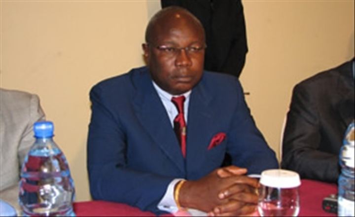 Pierre Claver Maganga Moussavou Accs quitable aux mdias Maganga Moussavou menace de boycotter