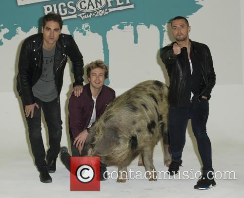 Pigs Can Fly Tour 2016 Charlie Simpson Busted Pigs Can Fly Tour 2016 Photocall 4