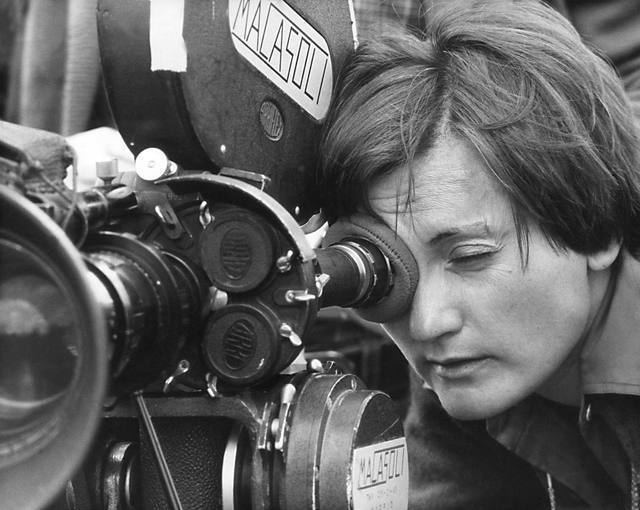 Pilar Miró DonesenArt rendir homenaje a Pilar Mir la gran pionera del cine