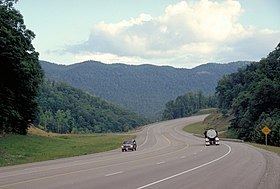 Pine Mountain (Appalachian Mountains) httpsuploadwikimediaorgwikipediacommonsthu