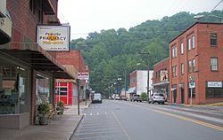 Pineville, West Virginia httpsuploadwikimediaorgwikipediacommonsthu