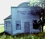 Piney, Manitoba httpsuploadwikimediaorgwikipediacommonsthu