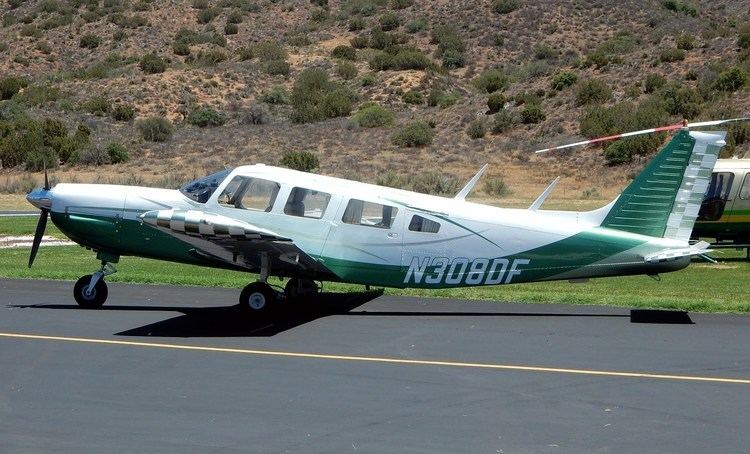 Piper PA-32 Flight in Piper PA32300 Cherokee Six N308DF at Agua Dulce Airport