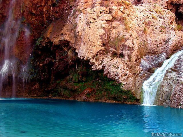 Pir Ghaib Waterfall httpsfcache1pakwheelscomoriginal3X2424cb