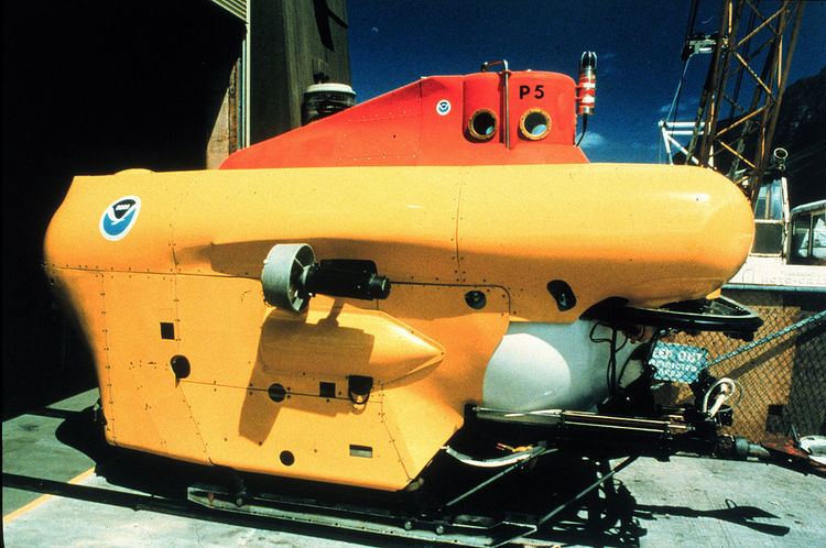 Pisces-class deep submergence vehicle