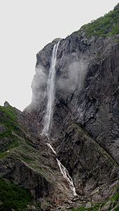 Pissing Mare Falls httpsuploadwikimediaorgwikipediacommonsthu