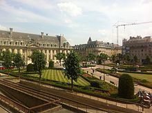 Place des Martyrs, Luxembourg httpsuploadwikimediaorgwikipediacommonsthu