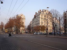 Place Jean-Macé (Lyon) httpsuploadwikimediaorgwikipediacommonsthu