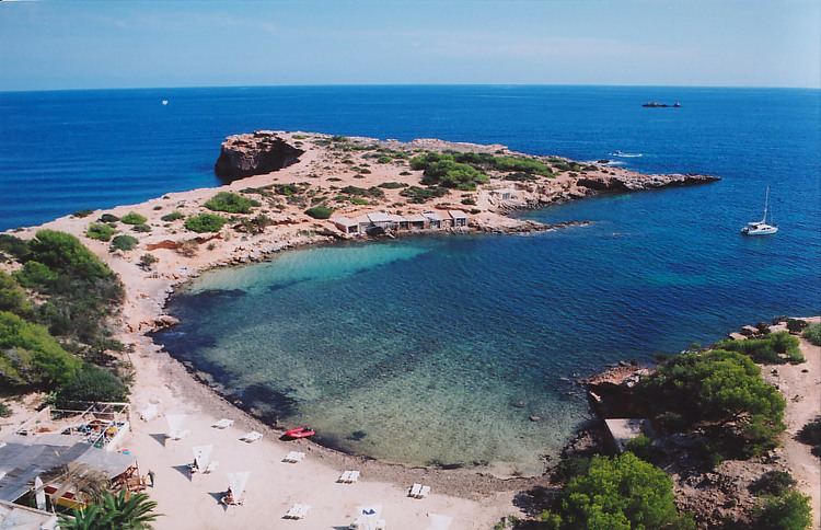 Platja S'Estanyol La spiaggia di Playa S39Estanyol ad Ibiza