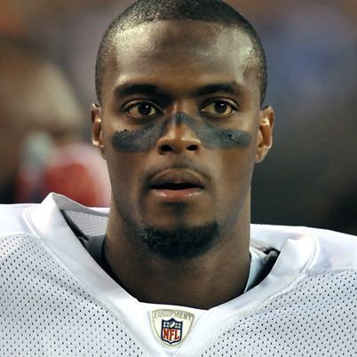 Plaxico Burress Plaxico Burress Forced to Sell Mansion to Payoff Crash
