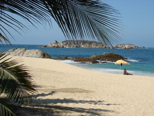 Playa Azul (Michoacán) wwwhotelrnetimhotelmxplayaazul23jpg