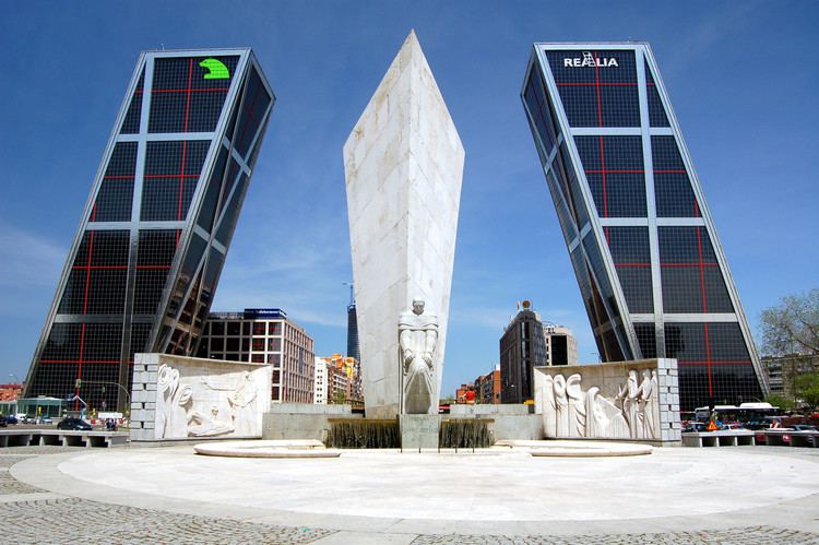 Plaza de Castilla FilePlaza de Castilla Madrid 02jpg Wikimedia Commons