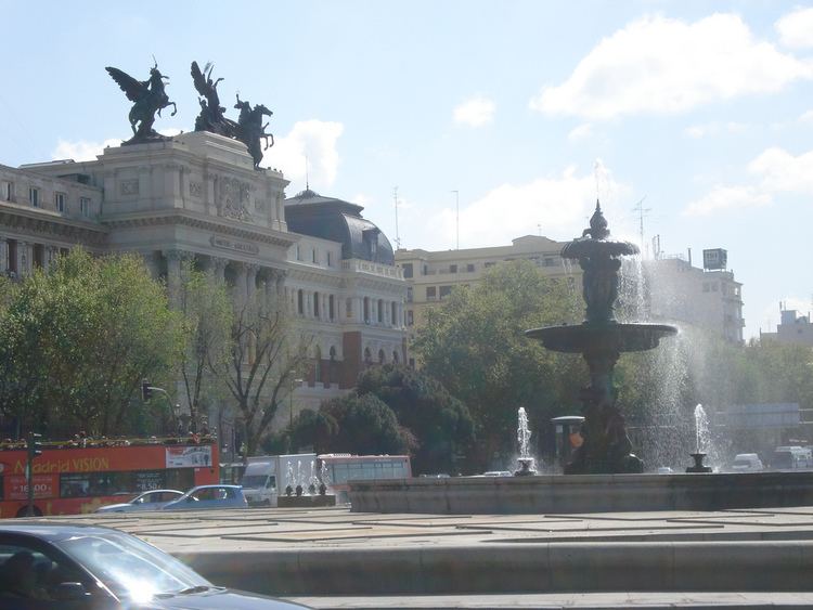 Plaza del Emperador Carlos V httpsuploadwikimediaorgwikipediacommonscc