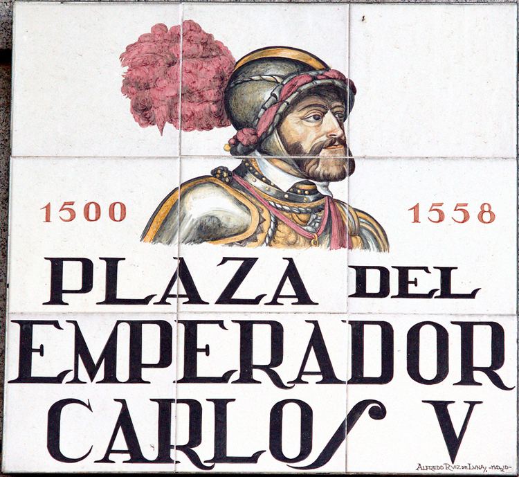 Plaza del Emperador Carlos V FilePlaza del Emperador Carlos V Madridjpg Wikimedia Commons