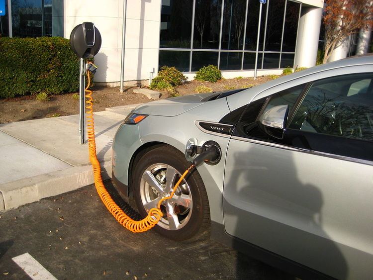 Plug-in hybrids in California