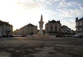 Plumancy Square httpsuploadwikimediaorgwikipediacommonsthu
