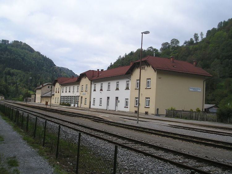 Podbrdo railway station