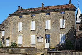 Poiseul-la-Ville-et-Laperrière httpsuploadwikimediaorgwikipediacommonsthu