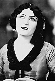 Pola Negri iamediaimdbcomimagesMMV5BMTQ3MDU2MDIxNV5BMl5