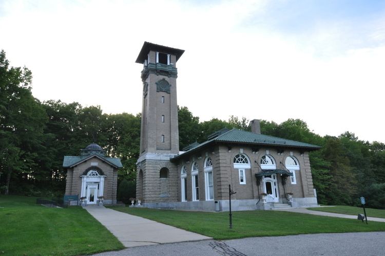 Poland Spring Bottling Plant and Spring House httpsuploadwikimediaorgwikipediacommons44