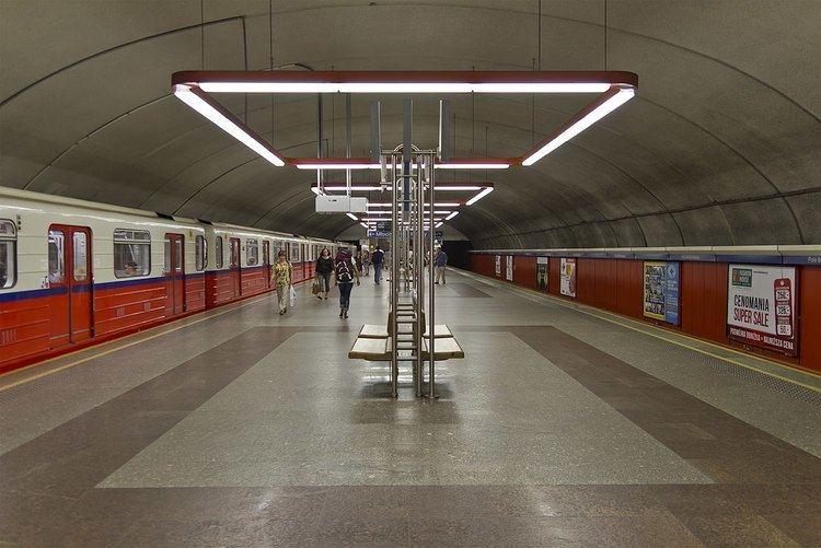 Pole Mokotowskie metro station