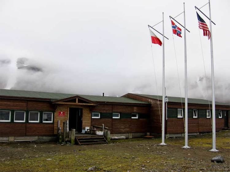 Polish Polar Station, Hornsund Seabirds Foragefish and Marine Ecosystems Research Picture of the