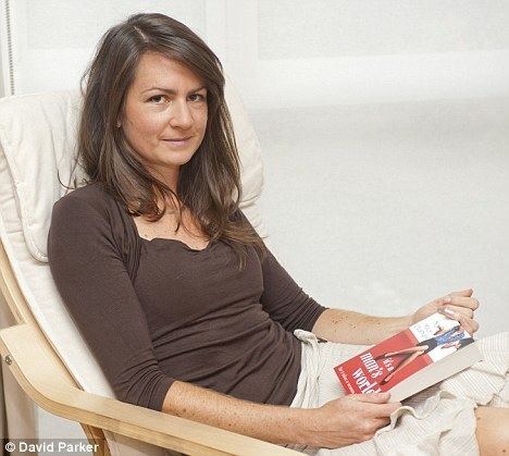 Polly Courtney Novelist who left banking because of sexism fires
