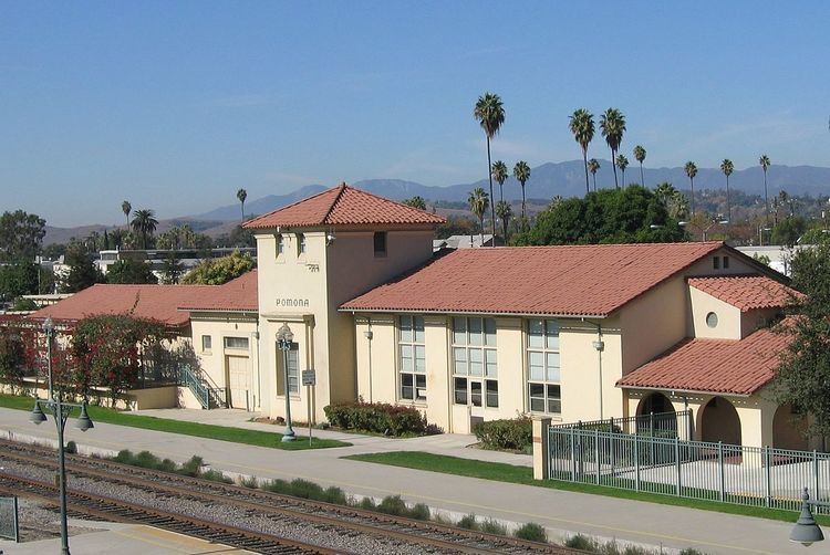Pomona station (California)