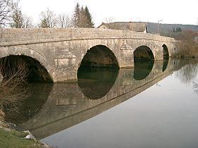 Pont-du-Navoy httpsuploadwikimediaorgwikipediacommonsthu