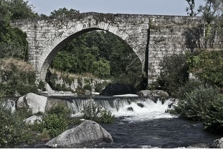 Ponte de Mem Gutierres Ponte de Mem Gutierres Quinta de So Vicente Turismo Geraz do