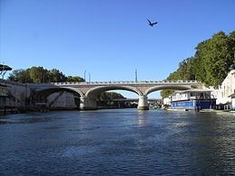 Ponte Regina Margherita httpsuploadwikimediaorgwikipediacommonsthu