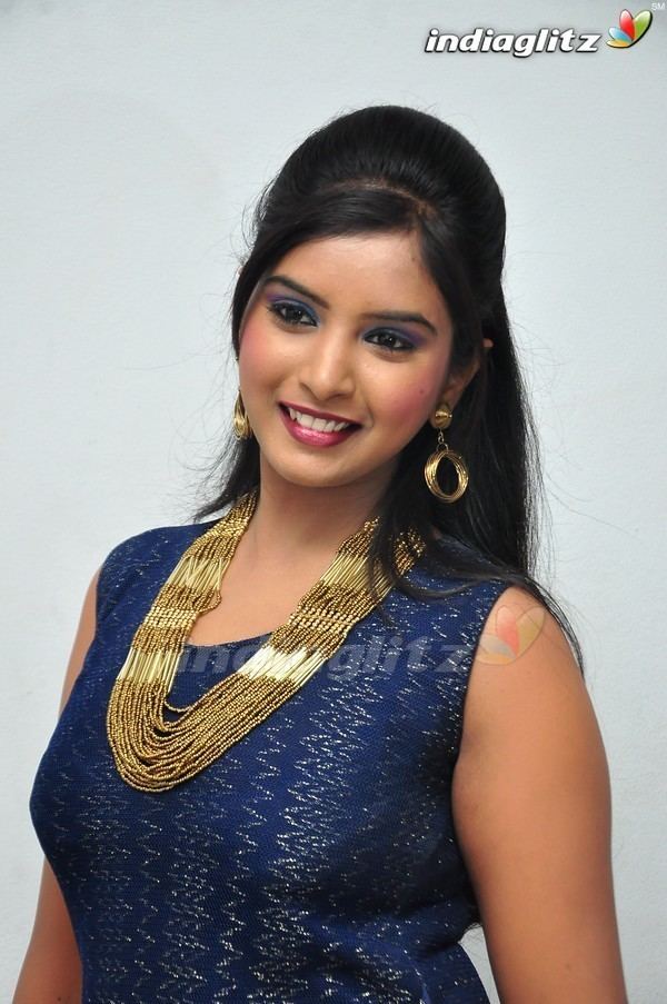 Poorni Poorni Gallery Tamil Actress Gallery stills images clips