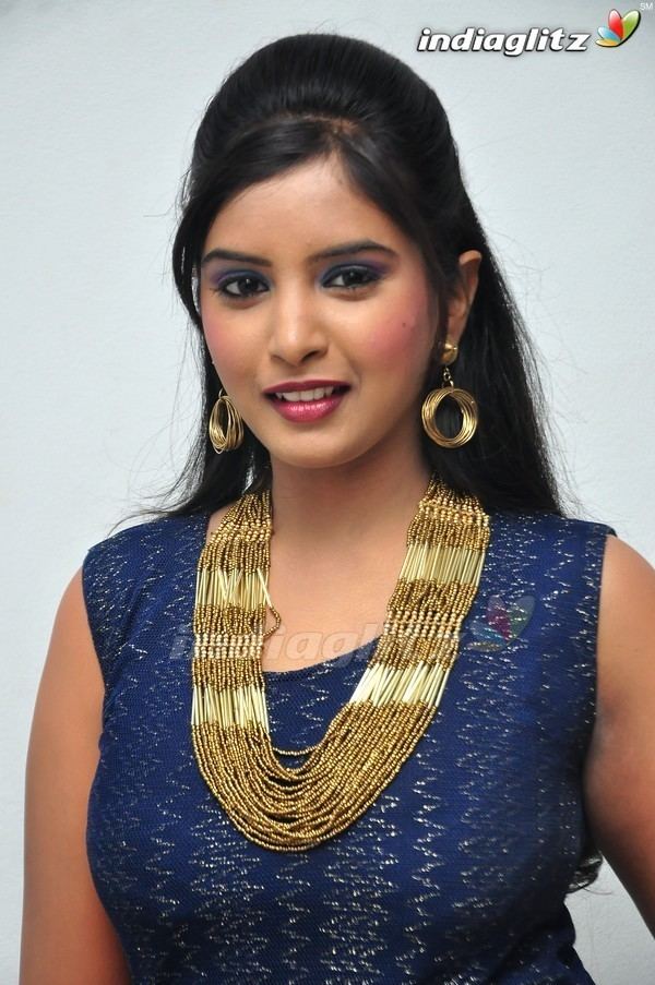 Poorni Poorni Gallery Tamil Actress Gallery stills images clips