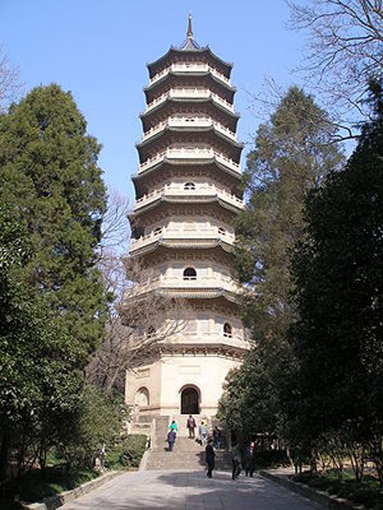 Porcelain Tower of Nanjing Traveling to China Porcelain Tower Nanjing family holidaynet