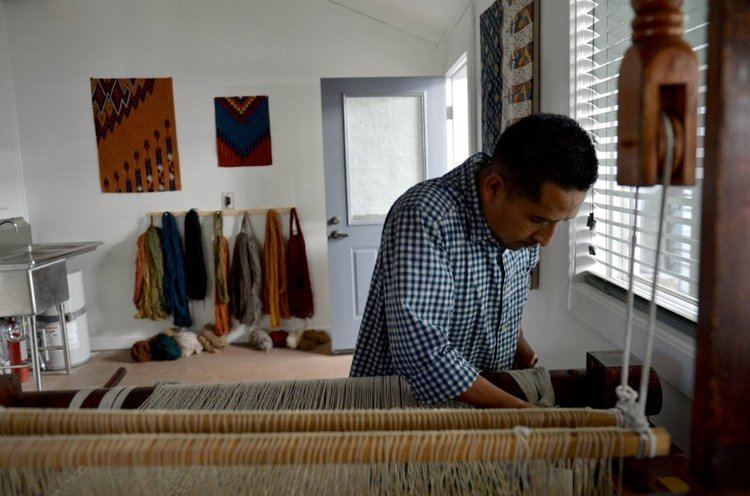 Porfirio Gutierrez (weaver) Ventura weaver39s Smithsonian grant will help pass on old ways to new