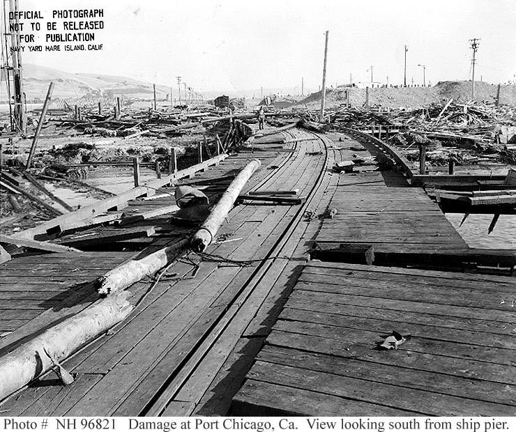 Port Chicago disaster httpsuploadwikimediaorgwikipediacommons11
