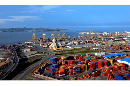 Port of Dalian englishdlftzgovcnUpLoadFiles2012082720120827