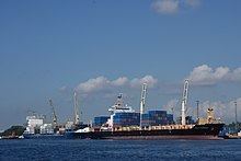 Port of Davao httpsuploadwikimediaorgwikipediacommonsthu