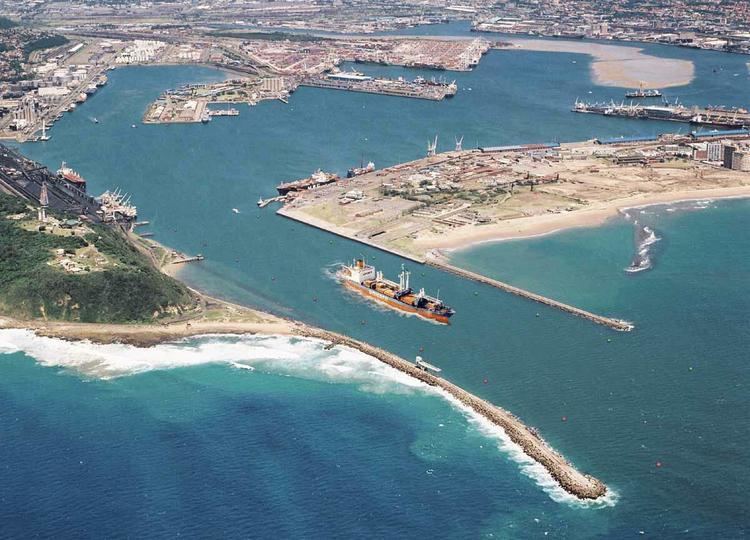 Port of Durban wwwfadcozaResourcesnpierEntrchwidenedjpg