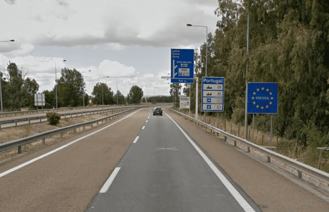 Portugal–Spain border Border between Spain and Portugal Badajoz by TehAcidTripper2014 on