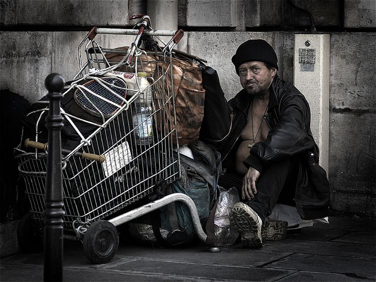 Poverty in France